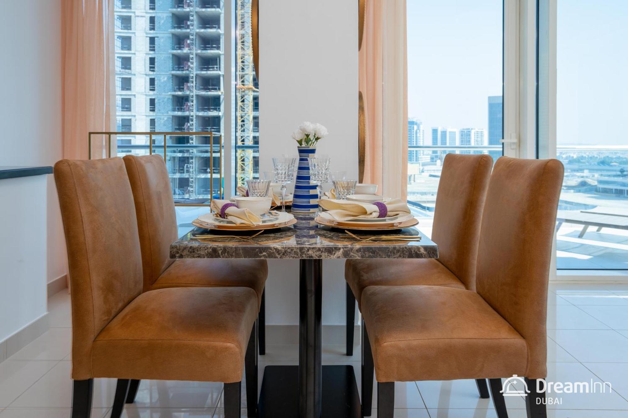 Dream Inn Apartments- West Wharf Tower Canal View Dubaï Extérieur photo