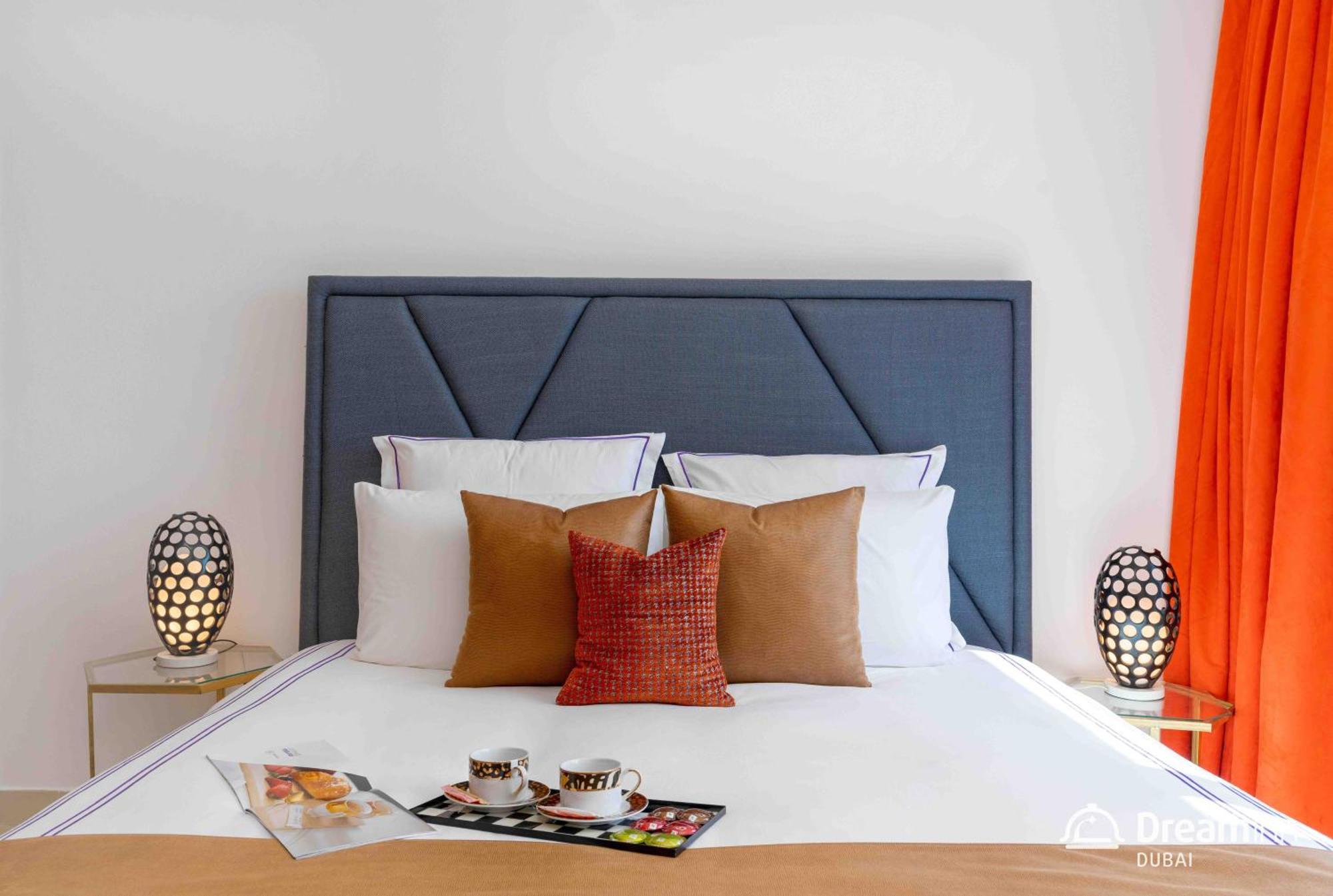 Dream Inn Apartments- West Wharf Tower Canal View Dubaï Extérieur photo